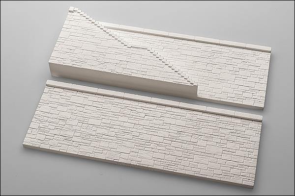 2 Stück niedrige Natursteinmauer mit Treppe, Spur 0 - Langmesser-Modellwelt - Langmesser-Modellwelt