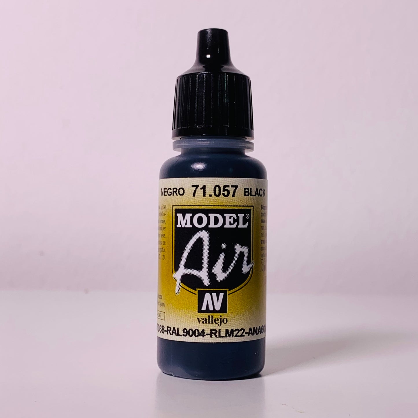 Model Air: Black - Langmesser-Modellwelt - Vallejo