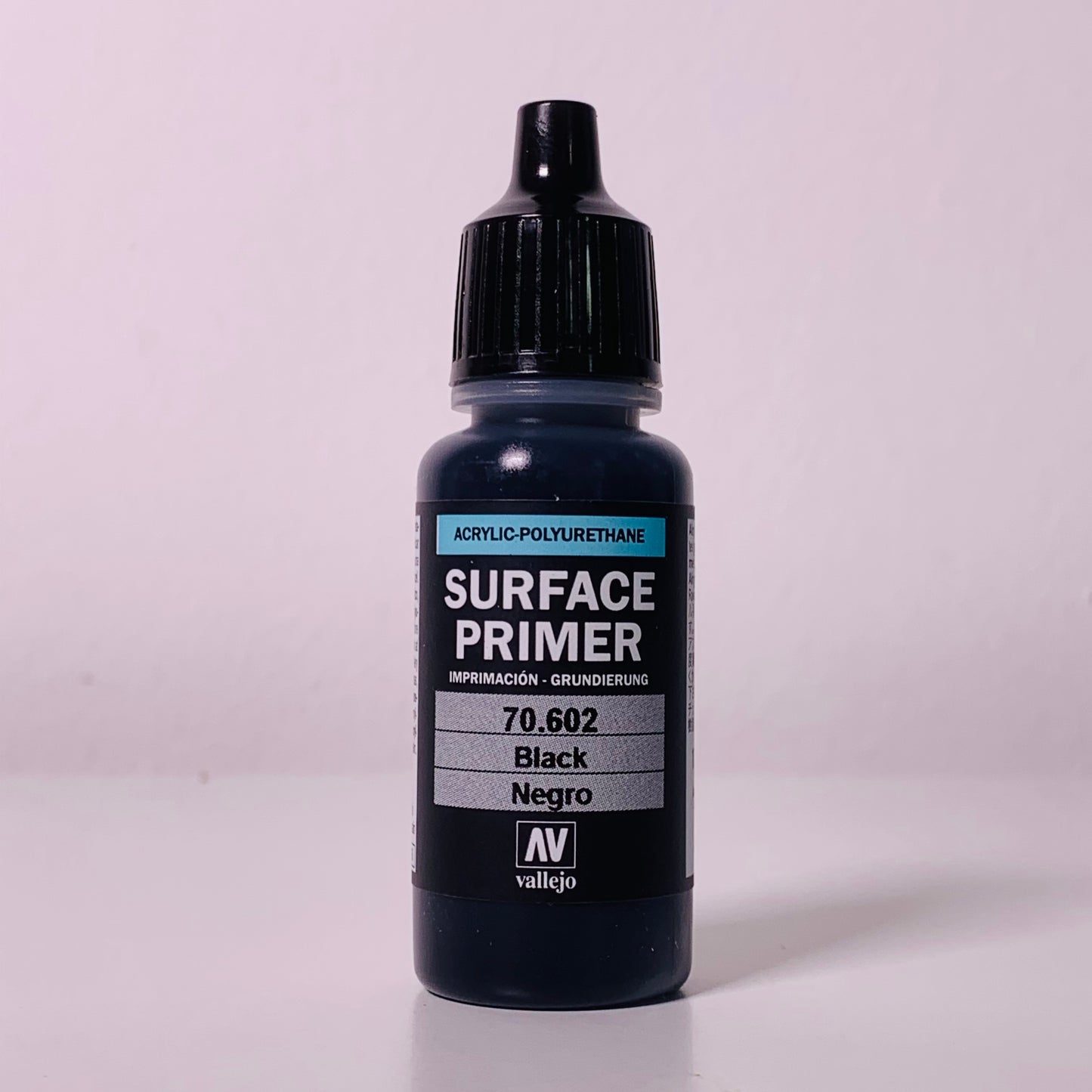 Vallejo Surface Primer Black 17ml - Langmesser-Modellwelt - Langmesser-Modellwelt