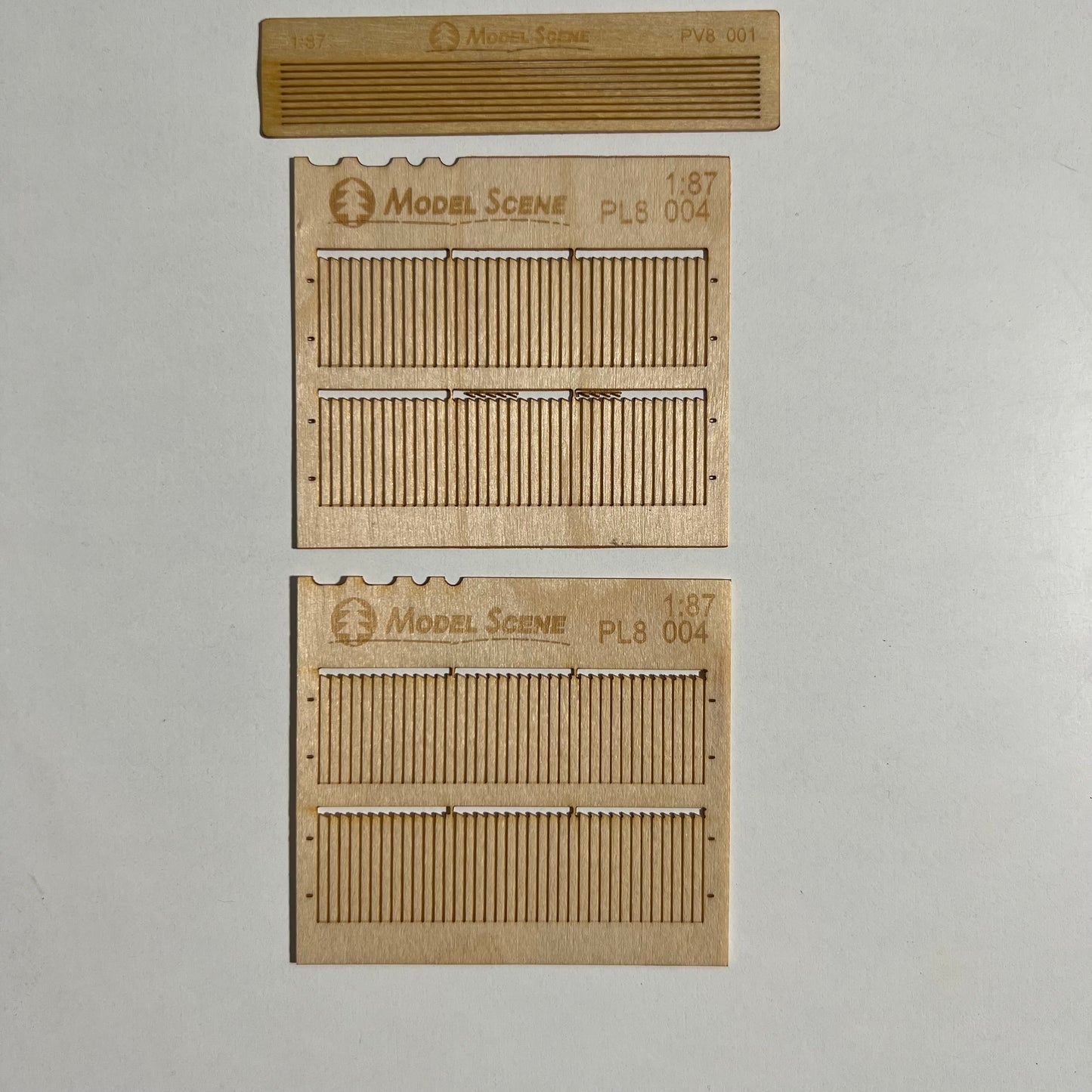 Bretterumzäunung, schiefer Rand, 1:87 - Langmesser-Modellwelt - Model-Scene