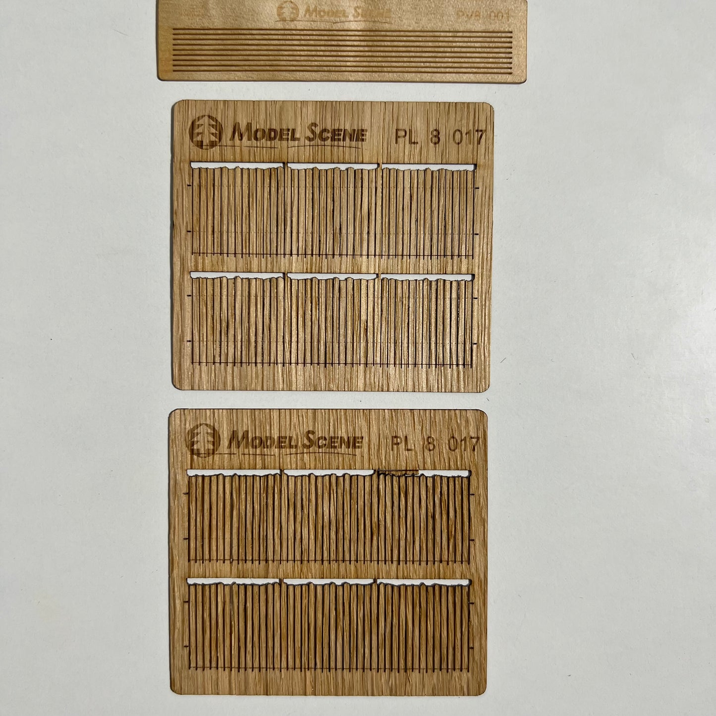 Bretterumzäunung unregelmäßig - geschnitten II - 1:87 - Langmesser-Modellwelt - Model-Scene